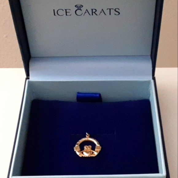 Ice Carats Jewelry - ☘Ice Carats Irish Claddagh Pendant Charm